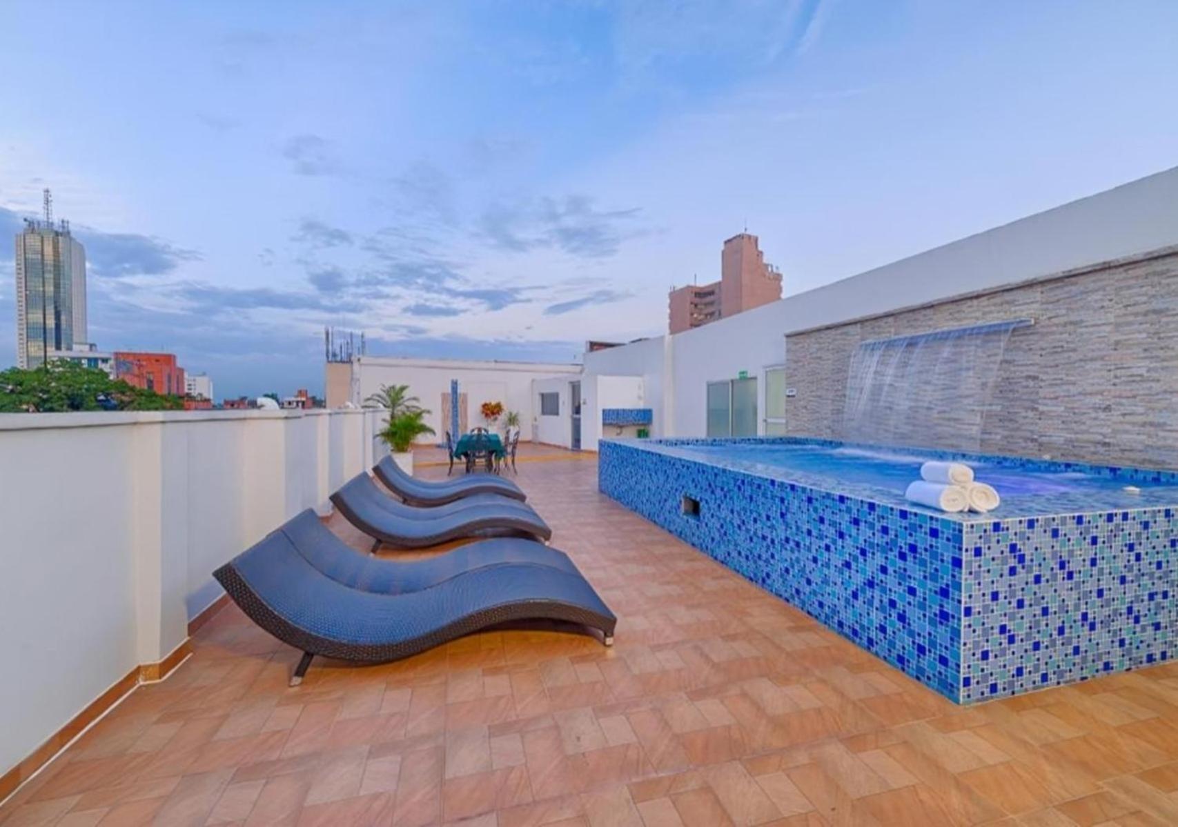 Tama Hotel Granada Real Кали Екстериор снимка
