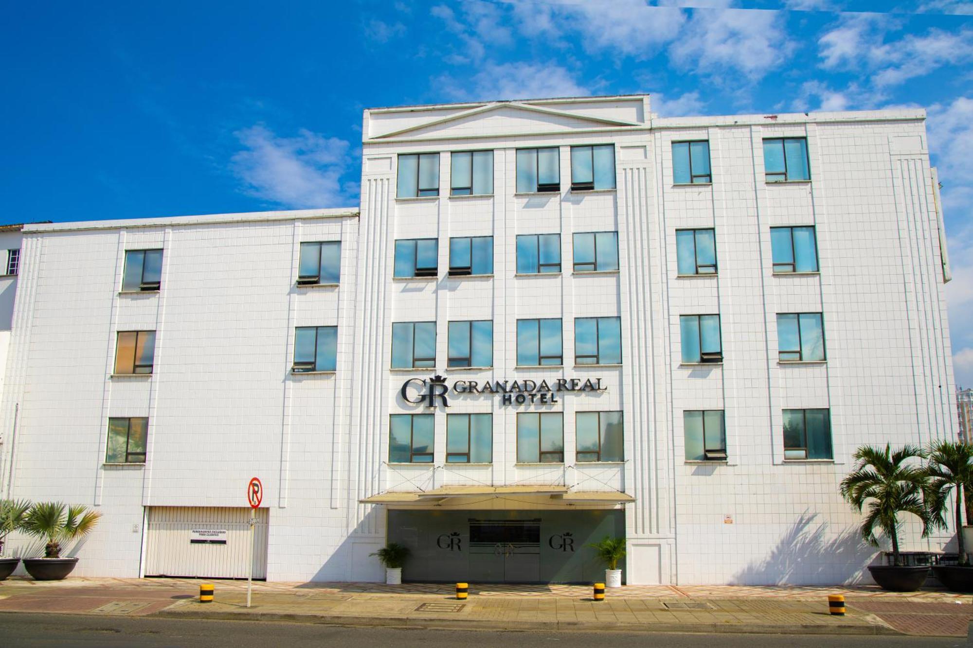 Tama Hotel Granada Real Кали Екстериор снимка