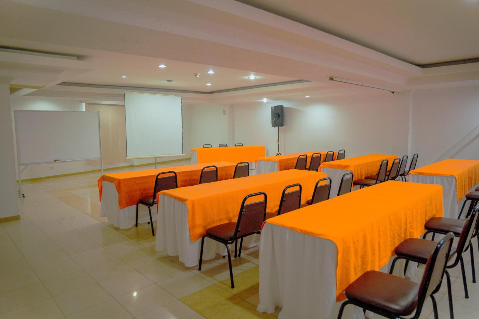 Tama Hotel Granada Real Кали Екстериор снимка