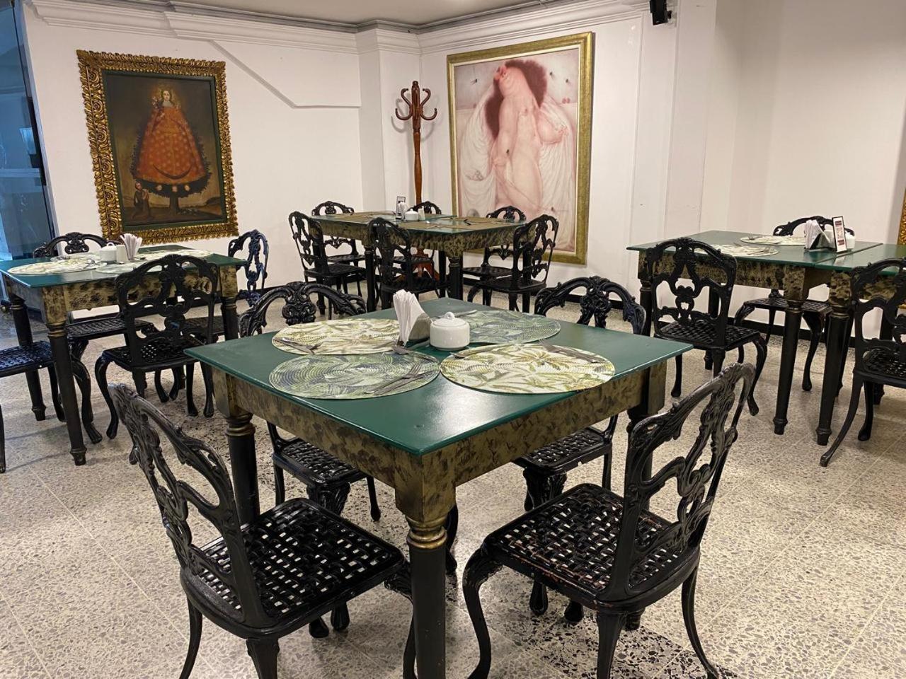 Tama Hotel Granada Real Кали Екстериор снимка