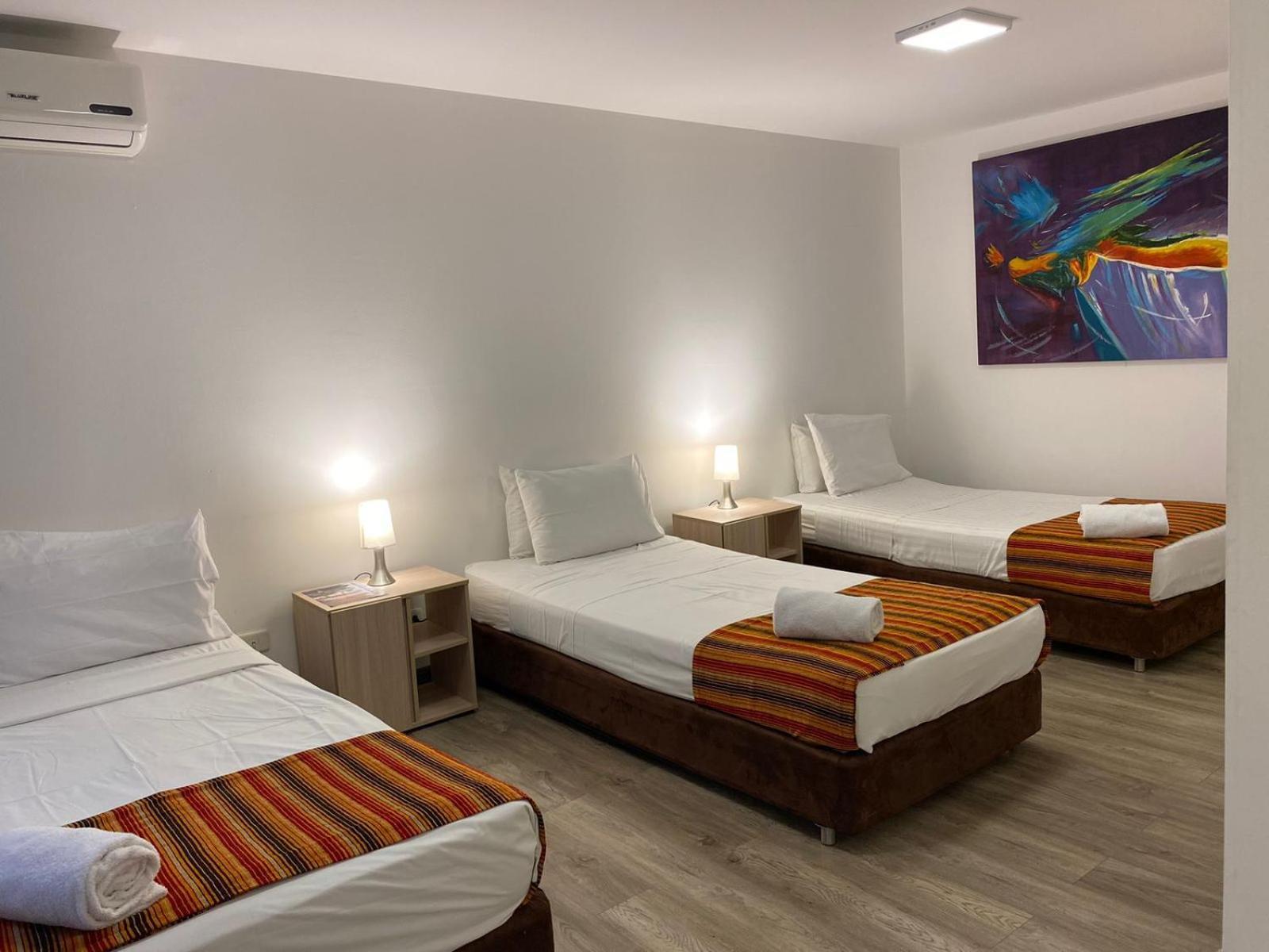 Tama Hotel Granada Real Кали Екстериор снимка
